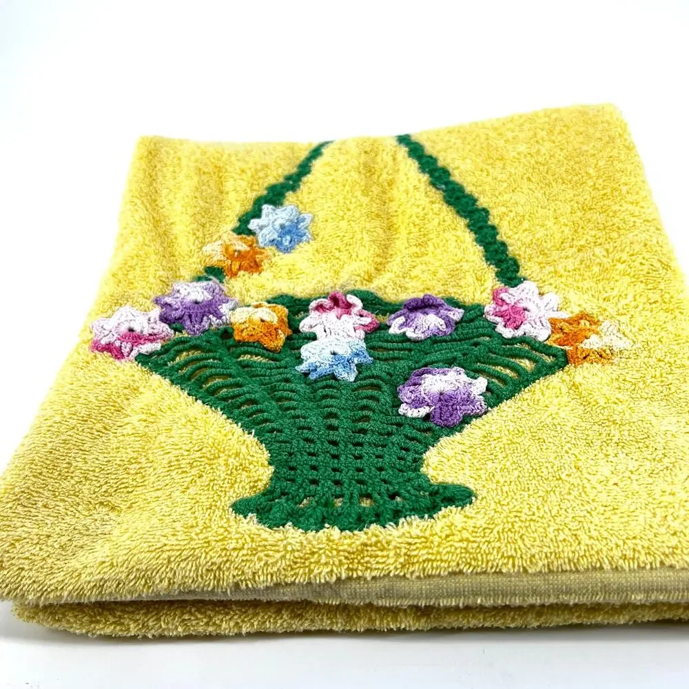Vintage Martex Yellow Bath Towel Embellished Crochet Floral Basket 21